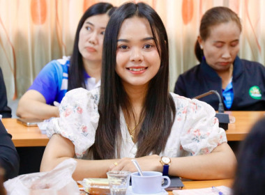 ตรวจเยี่ยมและรับฟังปัญหาของสมาชิกสหกรณ์นิคมประมงนครศรีธรรมราช จำกัด ณ จุดรวบรวมผลผลิตของสมาชิกสหกรณ์ โดยรับทราบถึงปัญหาความเดือดร้อนในเรื่องของการต่อทะเบียนเกษตรกรผู้เพาะเลี้ยงสัตว์น้ำของสมาชิกสหกรณ์ รวมทั้งเรื่องการขออนุญาตการเข้าทำประโยชน์ในที่ดินและติ ... พารามิเตอร์รูปภาพ 30
